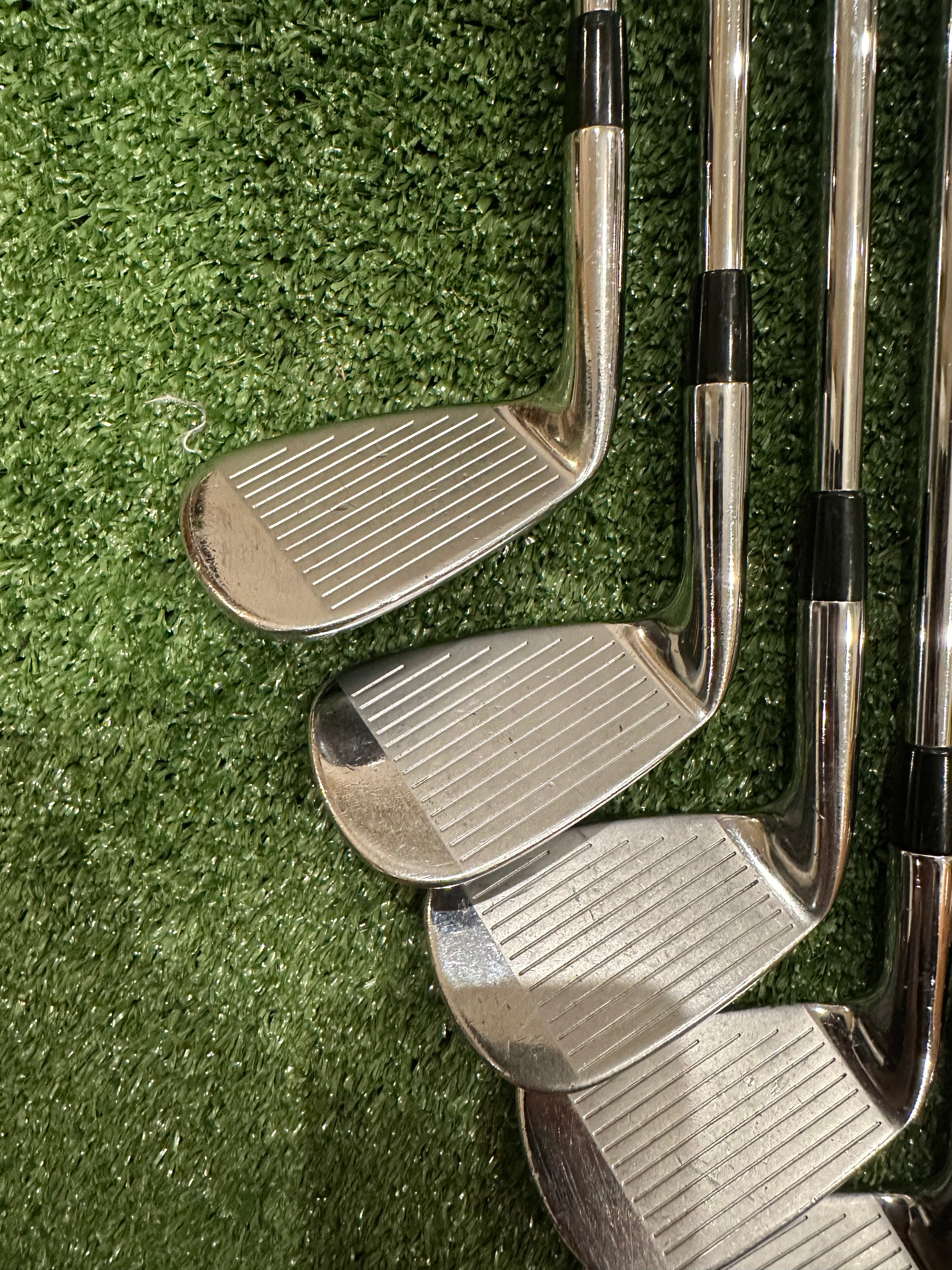 Titleist AP2 710