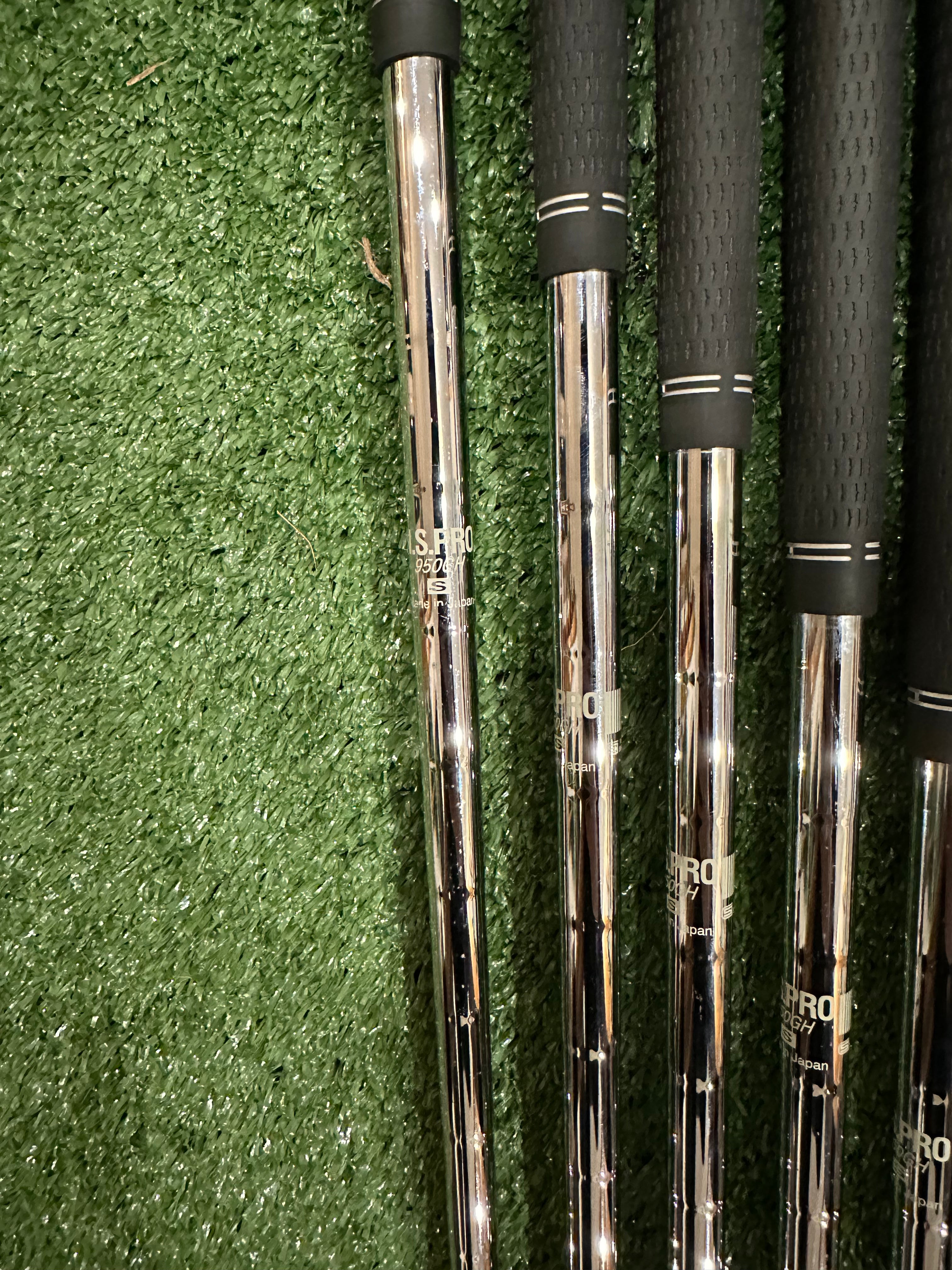 Titleist Ap1